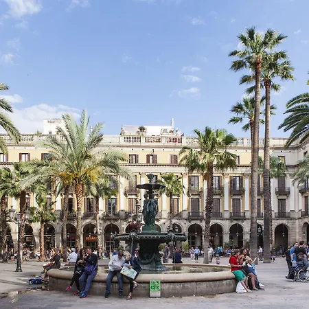 Hotel Ramblas Pasaje Bacardi 3*