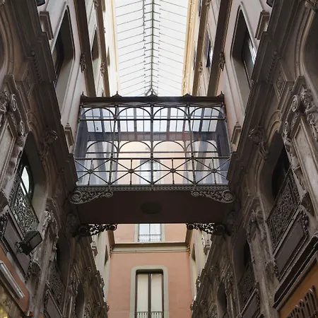 Ramblas Pasaje Bacardi Hotel